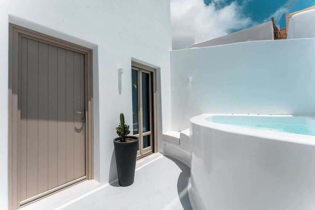 Akri Santorini With Heated Jacuzzi Villa Emporio  Ngoại thất bức ảnh