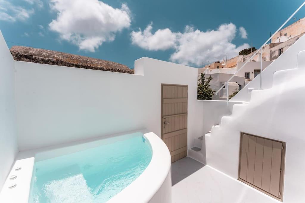 Akri Santorini With Heated Jacuzzi Villa Emporio  Ngoại thất bức ảnh